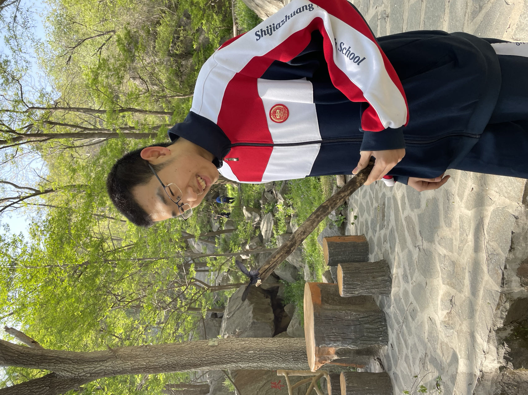观察黑蝴蝶